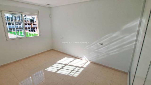 3 bedroom Country Property in Catral