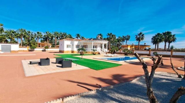 3 bedroom Country Property in Catral