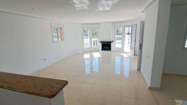 3 bedroom Country Property in Catral