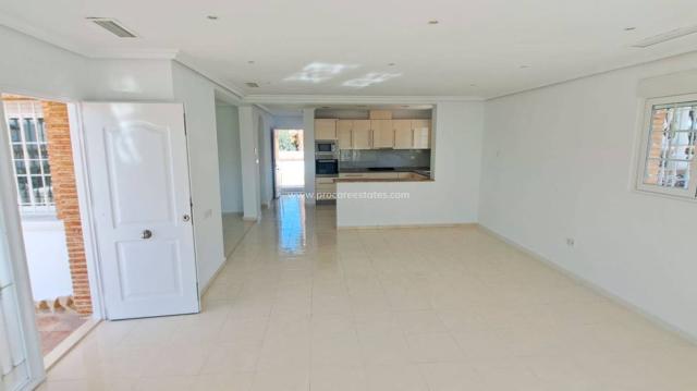3 bedroom Country Property in Catral