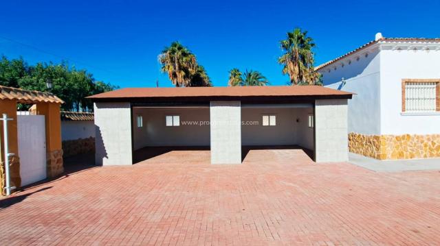 2 bedroom Country Property in Catral