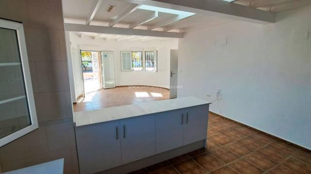 2 bedroom Country Property in Catral