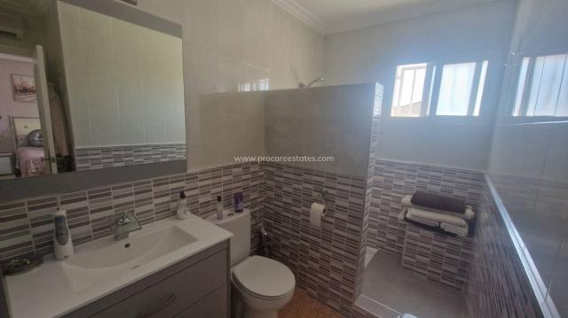 3 bedroom Country Property in Catral