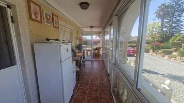 3 bedroom Country Property in Catral