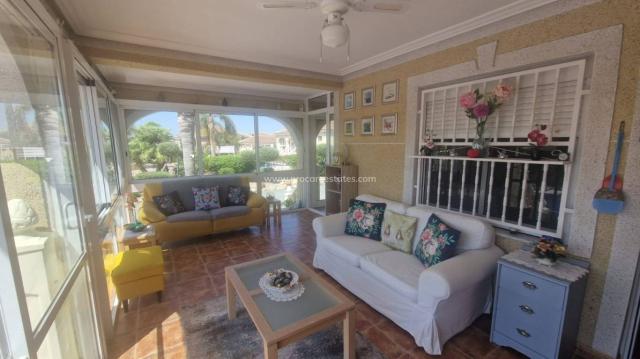 3 bedroom Country Property in Catral