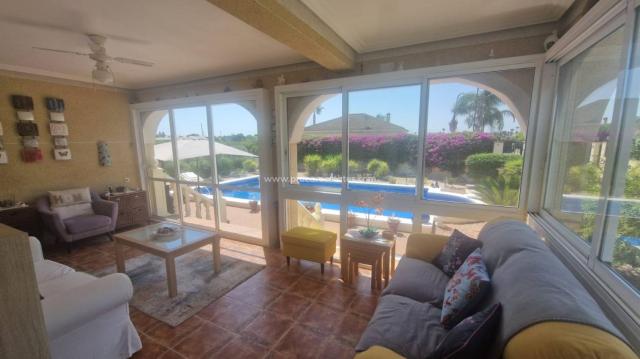 3 bedroom Country Property in Catral