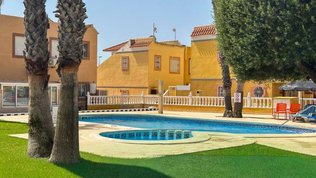 2 bedroom HOUSE in ORIHUELA COSTA