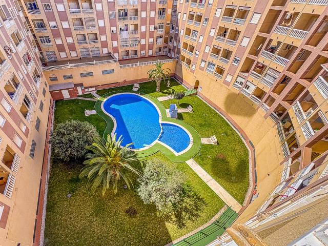 2 bedroom APARTMENT in TORREVIEJA