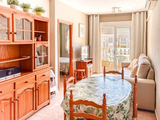 2 bedroom APARTMENT in TORREVIEJA