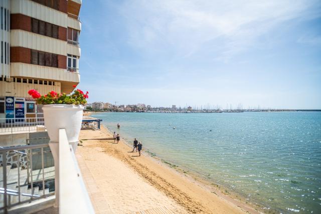 3 bedroom APARTMENT in TORREVIEJA