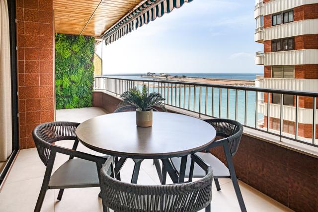 3 bedroom APARTMENT in TORREVIEJA