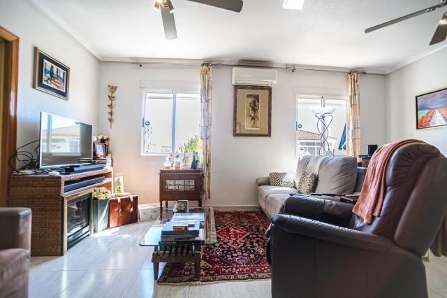4 bedroom APARTMENT in ALICANTE