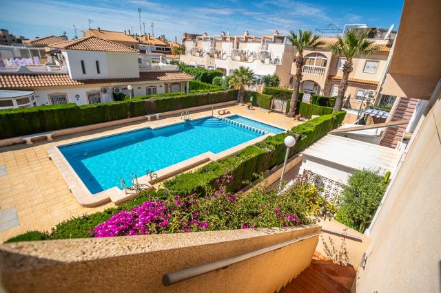 4 bedroom APARTMENT in ALICANTE