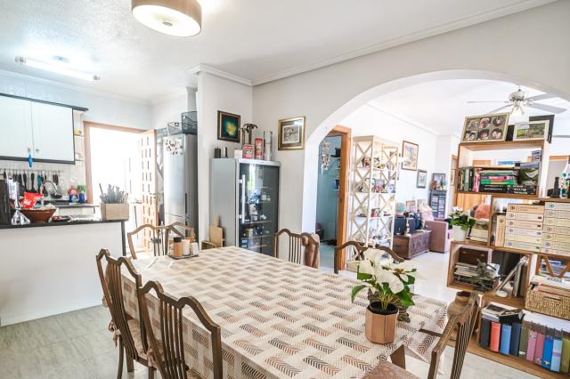 4 bedroom APARTMENT in ALICANTE