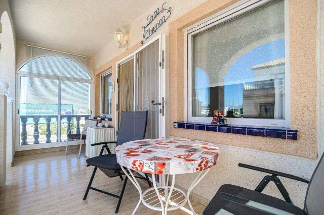2 bedroom VILLA in ORIHUELA COSTA