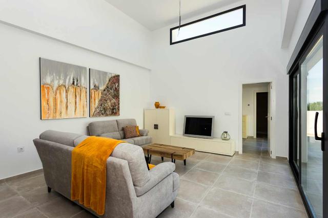 3 bedroom VILLA in DAYA NUEVA