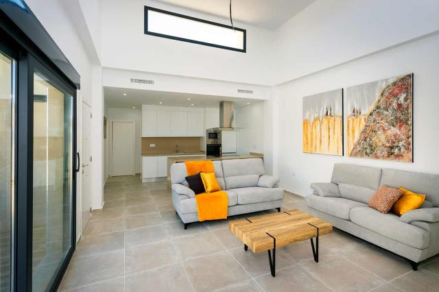 3 bedroom VILLA in DAYA NUEVA