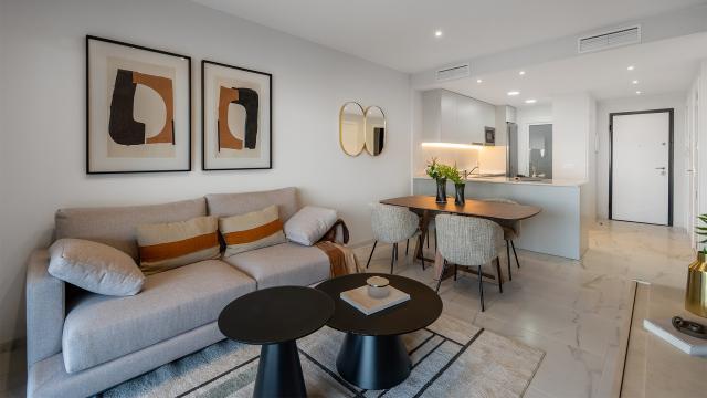 3 bedroom VILLA in TORREVIEJA