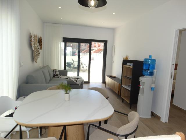 2 bedroom APARTMENT in PILAR DE LA HORADADA