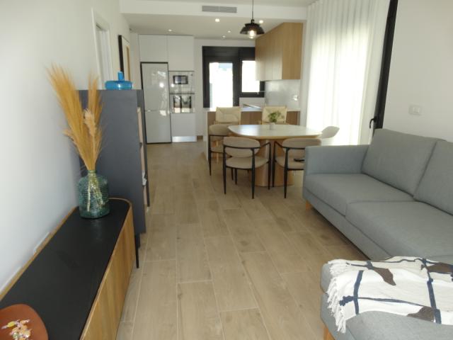 2 bedroom APARTMENT in PILAR DE LA HORADADA