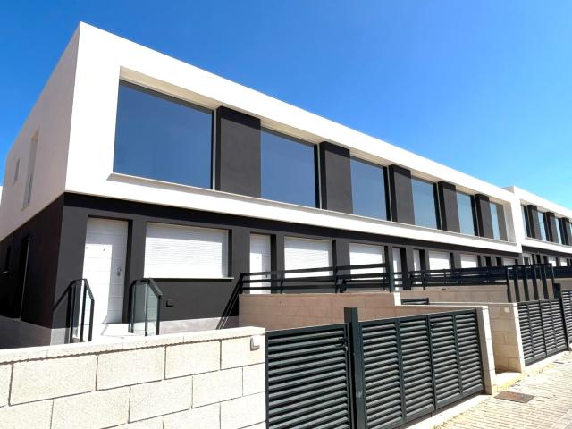 2 bedroom HOUSE in GRAN ALACANT