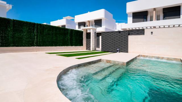3 bedroom VILLA in LOS MONTESINOS