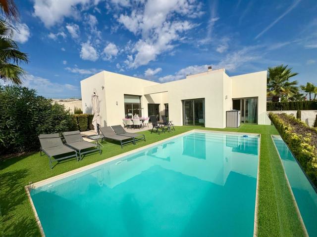 3 bedroom VILLA in BENIJÓFAR