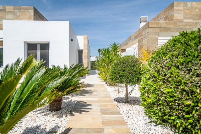 3 bedroom VILLA in ALGORFA