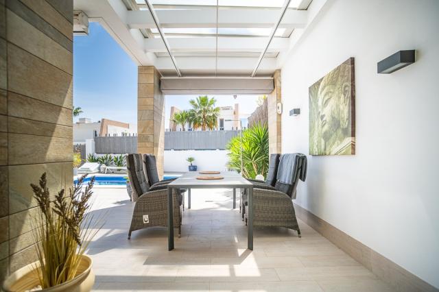3 bedroom VILLA in ALGORFA