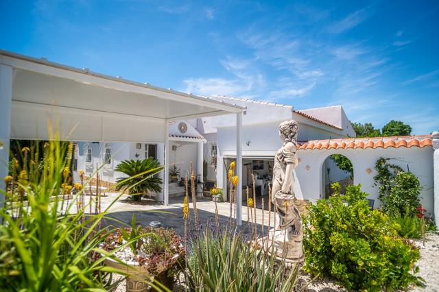 3 bedroom VILLA in LA MARINA