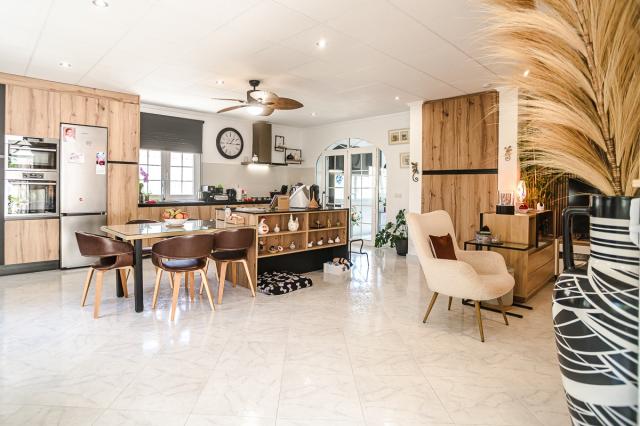 3 bedroom VILLA in LA MARINA