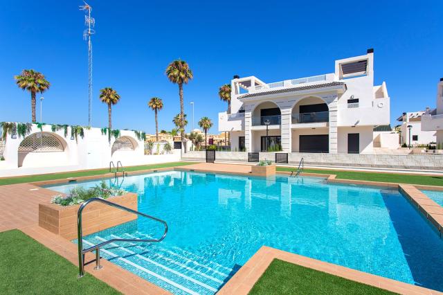 2 bedroom APARTMENT in CIUDAD QUESADA