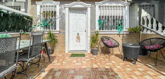 3 bedroom APARTMENT in TORREVIEJA