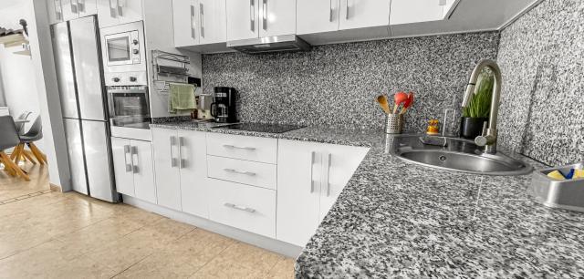 3 bedroom APARTMENT in TORREVIEJA