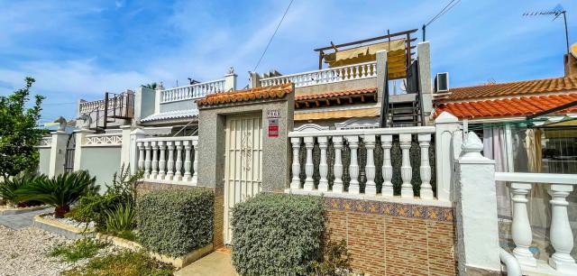 3 bedroom APARTMENT in TORREVIEJA