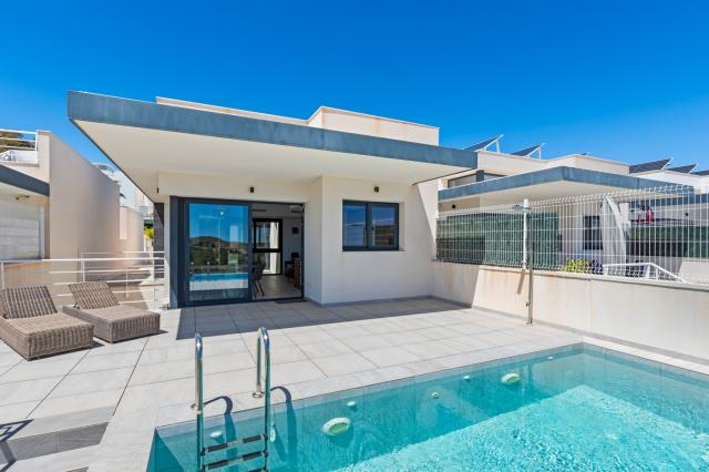 5 bedroom VILLA in SAN MIGUEL DE SALINAS