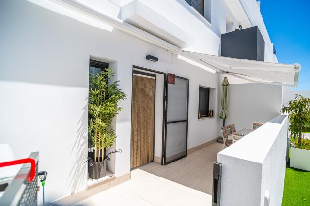 3 bedroom APARTMENT in TORREVIEJA