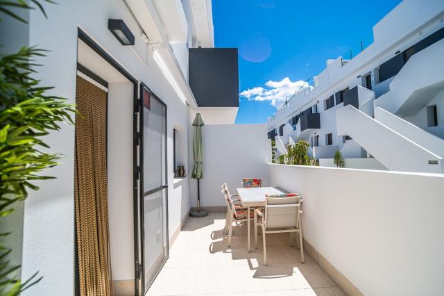 3 bedroom APARTMENT in TORREVIEJA