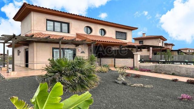3 bedroom Villa in Majanicho