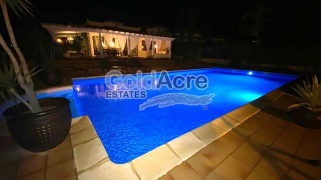 4 bedroom Villa in Caleta de Fuste