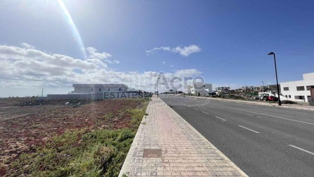 Land for sale in Corralejo