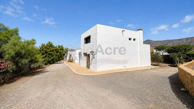 4 bedroom Villa in Tindaya