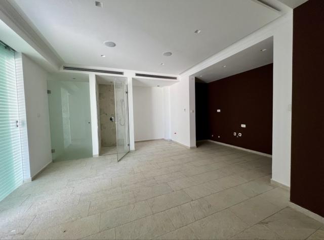 villa for sale in Kotor