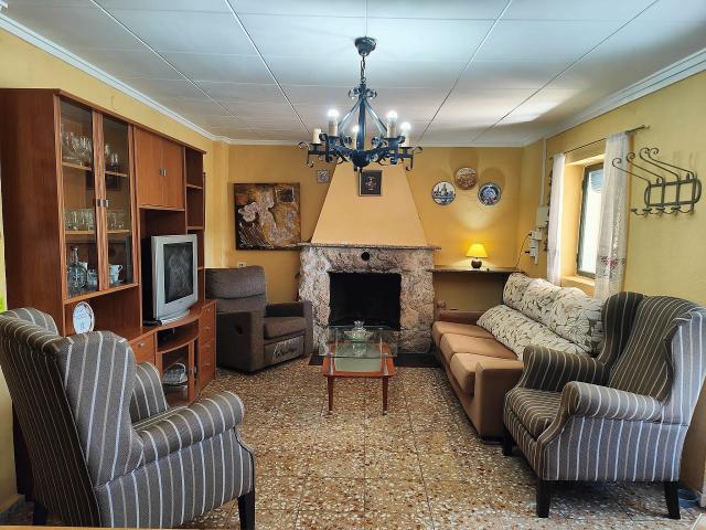 3 bedroom Country house in Yecla