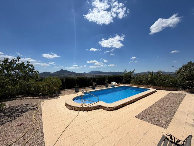 3 bedroom Villa in Sax