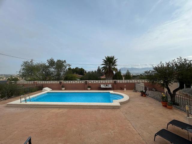 5 bedroom Villa in Sax