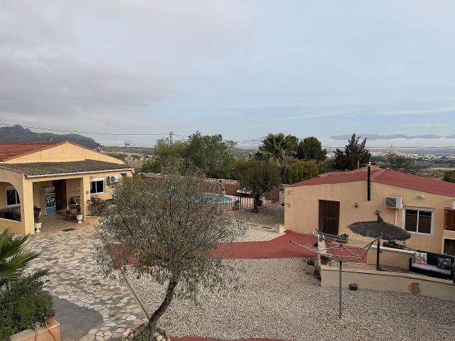 5 bedroom Villa in Sax