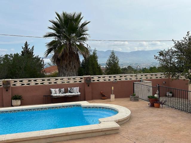 5 bedroom Villa in Sax
