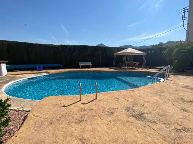 6 bedroom Villa in Petrer