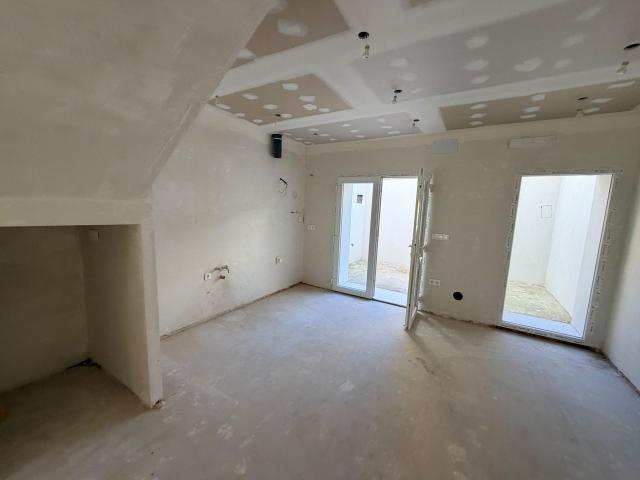 4 bedroom Townhouse in Caudete